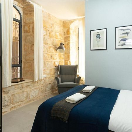 Like A Local - Boutique Suites Йерусалим Екстериор снимка