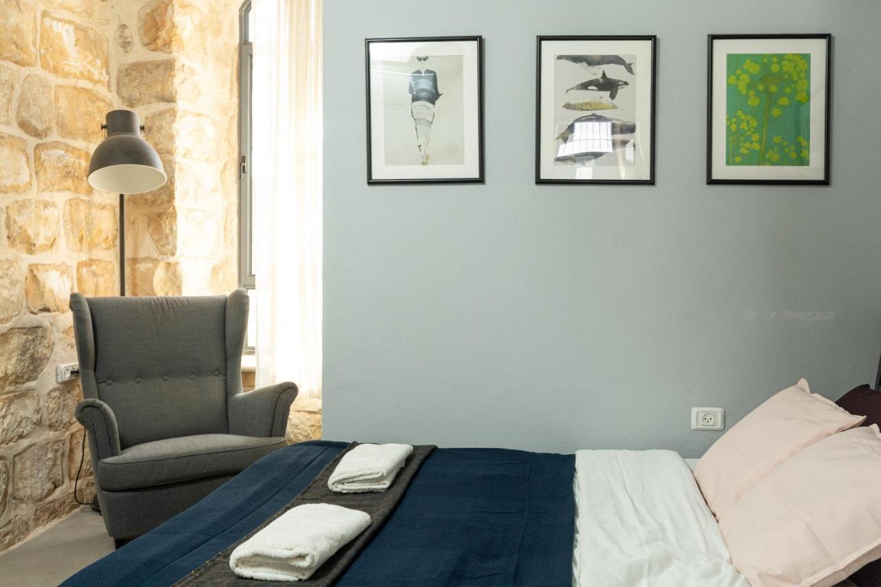 Like A Local - Boutique Suites Йерусалим Екстериор снимка