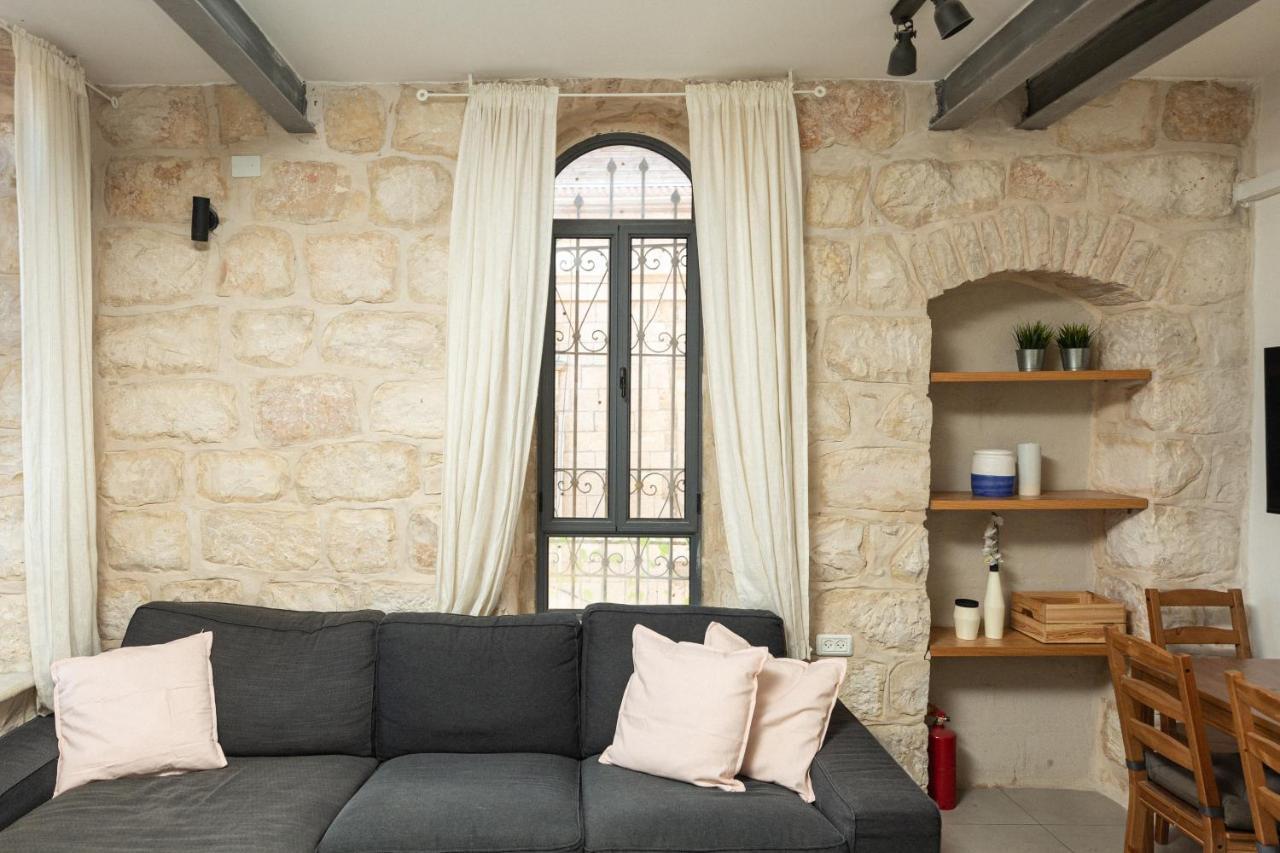 Like A Local - Boutique Suites Йерусалим Екстериор снимка